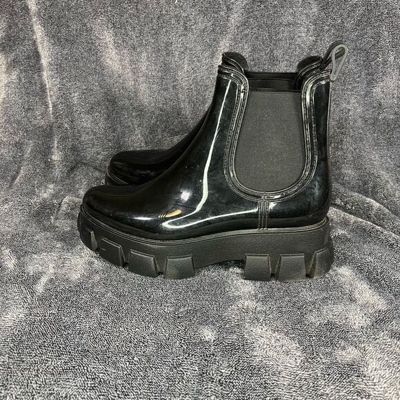 Dolce Vita™ Splash Ankle Boot women size 8 - Picture 1 of 7